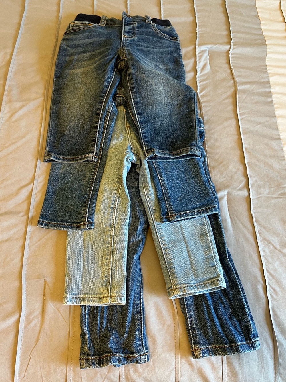 GAP, Old Navy, Jumping Beans - Set of 4 mixed wash toddler denim sizes 18-24 m